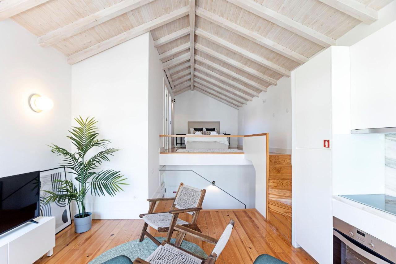 D. Joao IV Apartments By Lovelystay Porto Exterior photo